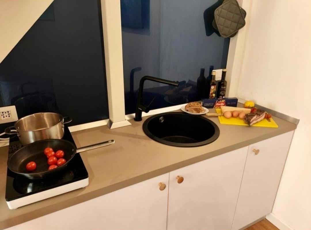 Tolli Colosseo Apartment ローマ エクステリア 写真